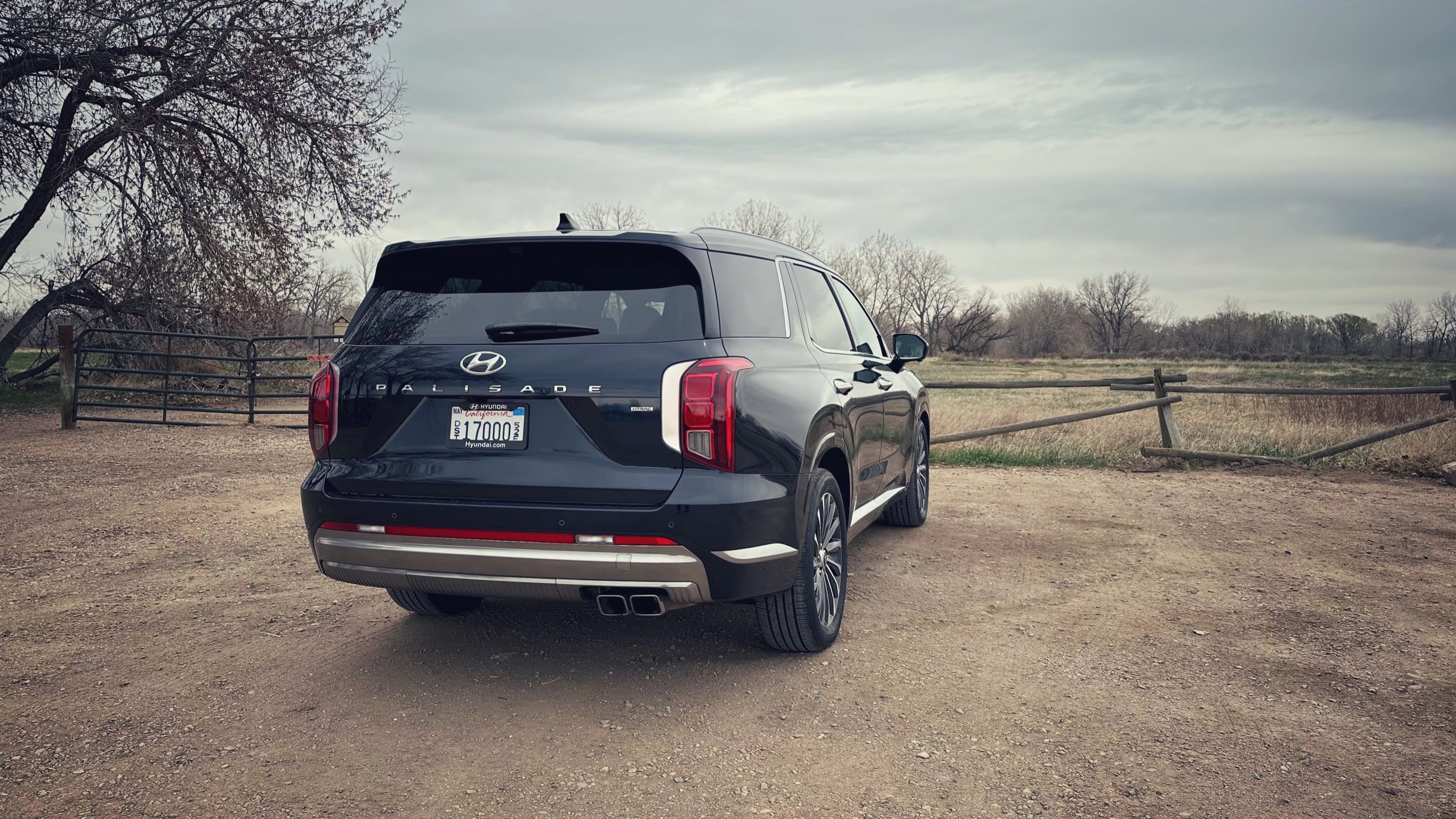 right and rear exterior of the 2023 Hyundai Palisade