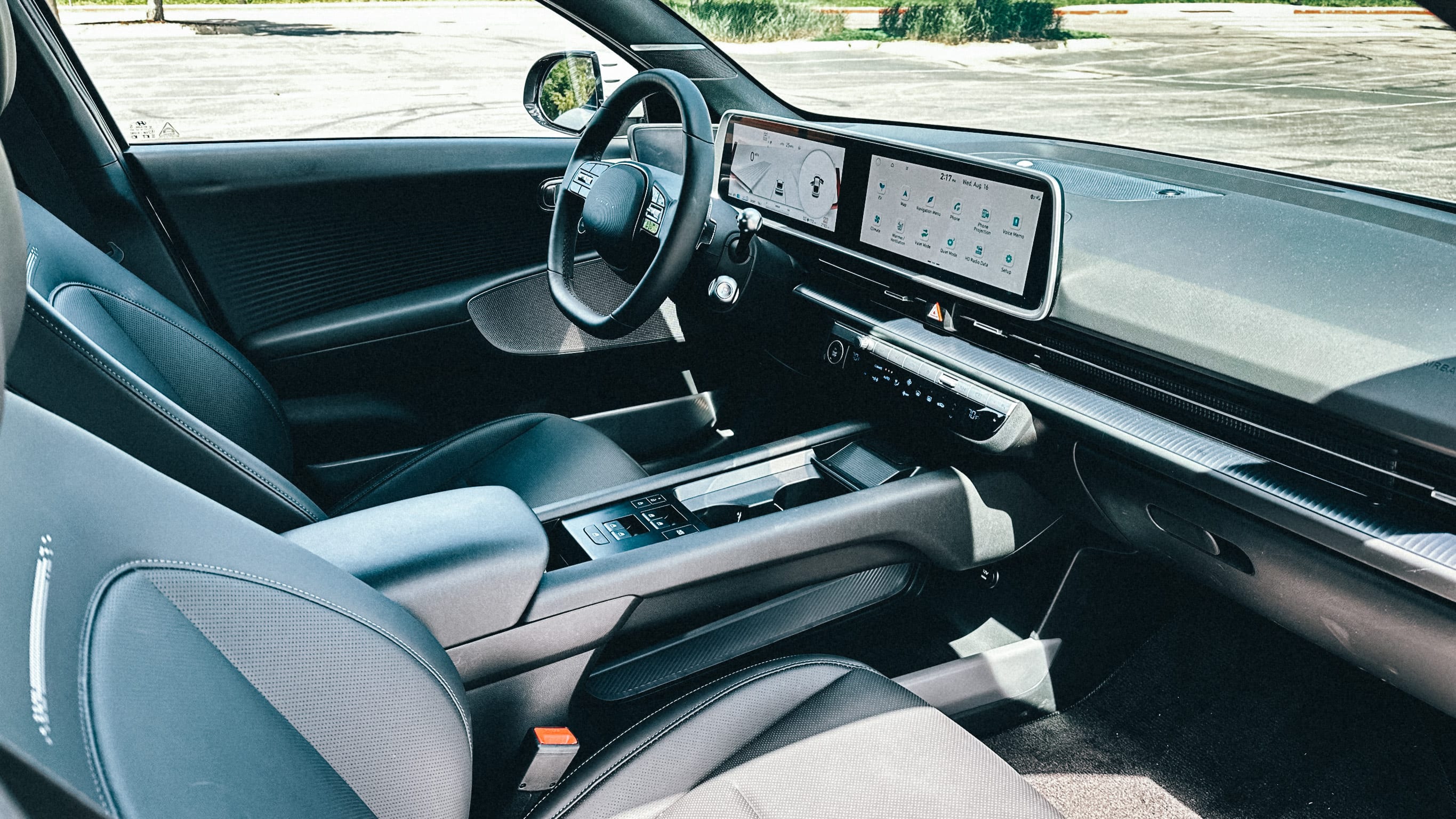front interior of the 2023 Hyundai Ioniq 6