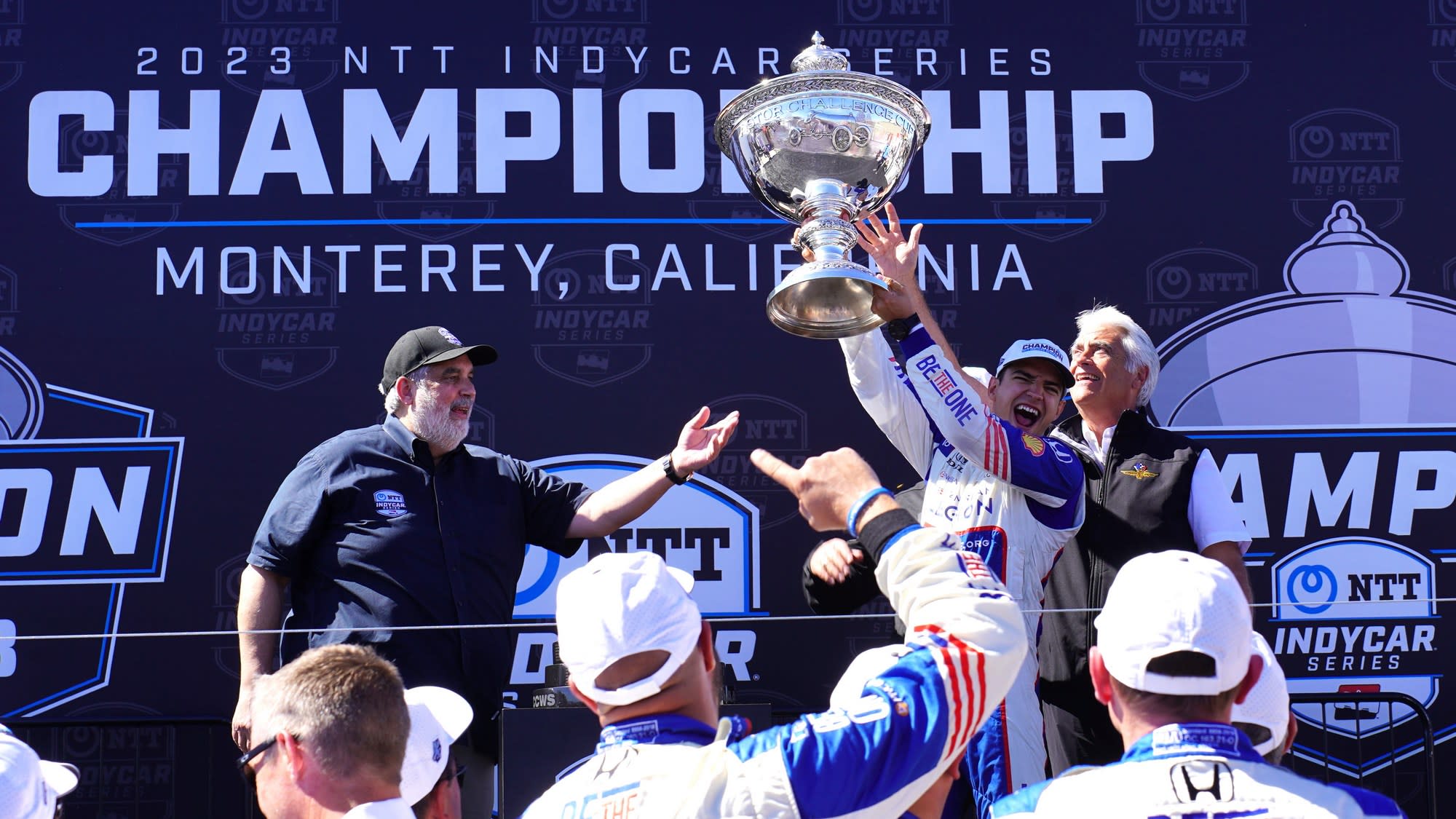 winners podium