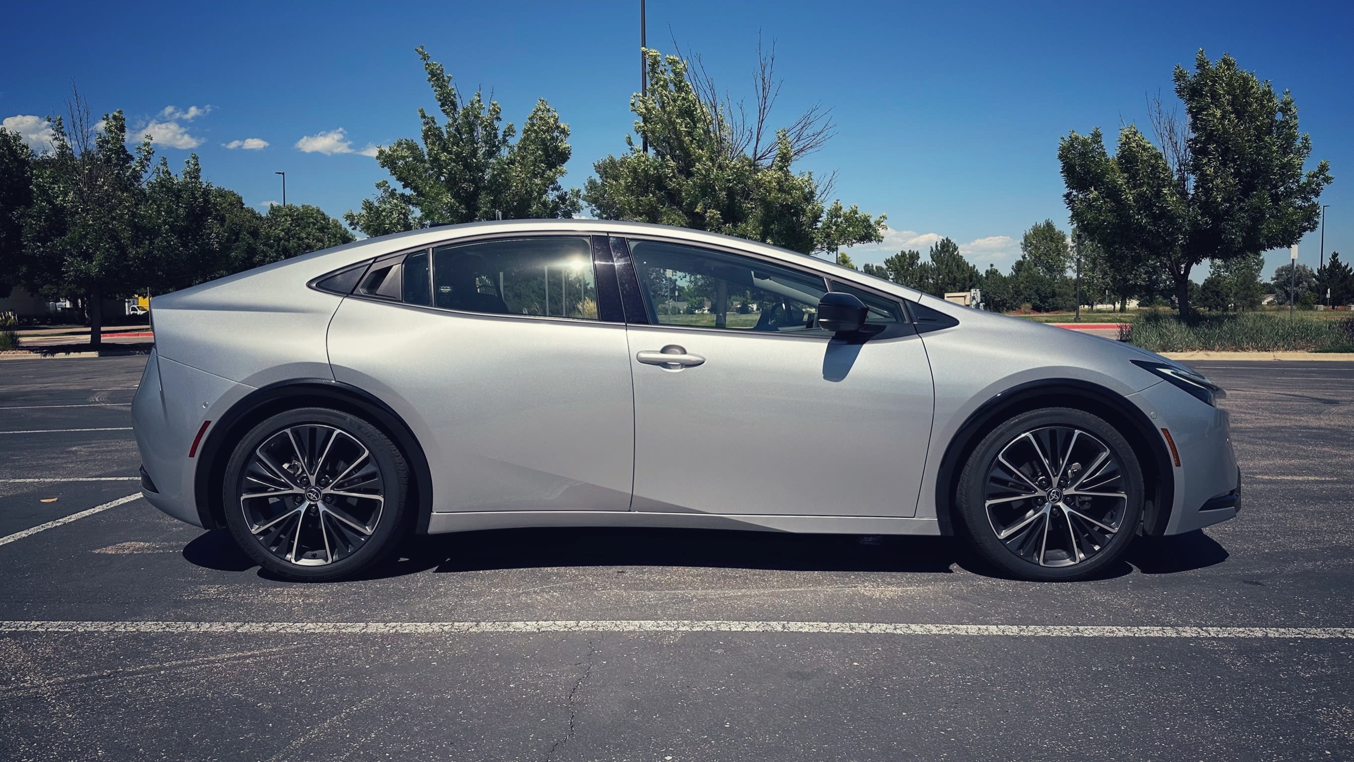 side view of the new Toyota Prius