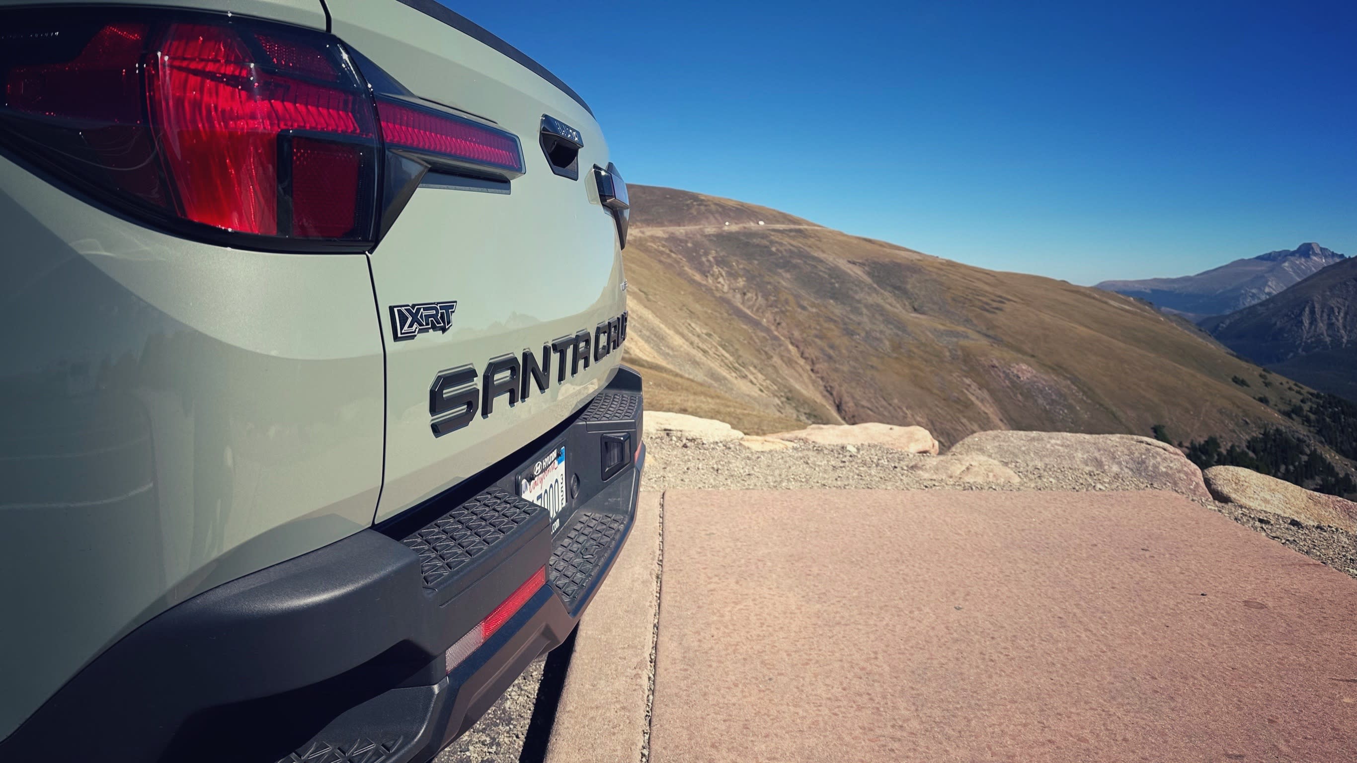 the rear end of the 2024 Hyundai Santa Cruz