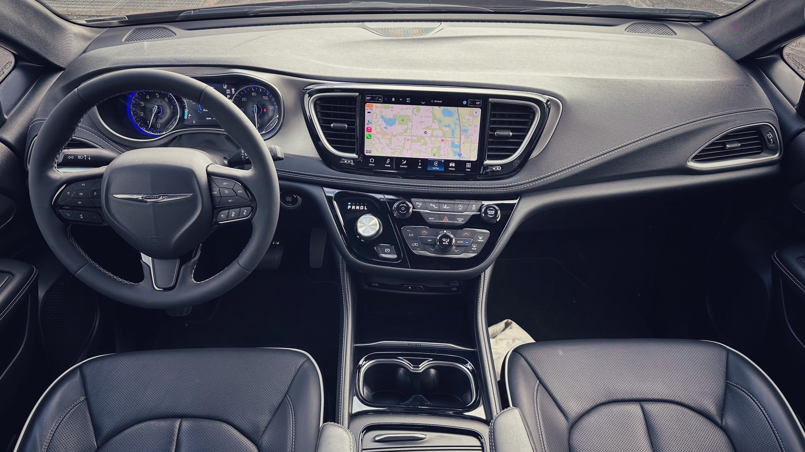 interior view of the 2023 Chrysler Pacifica