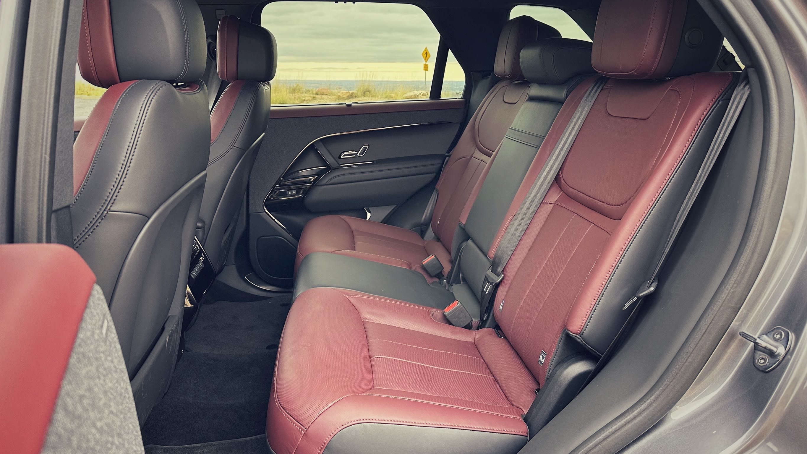 rear seats of the 2023 Range Rover Sport