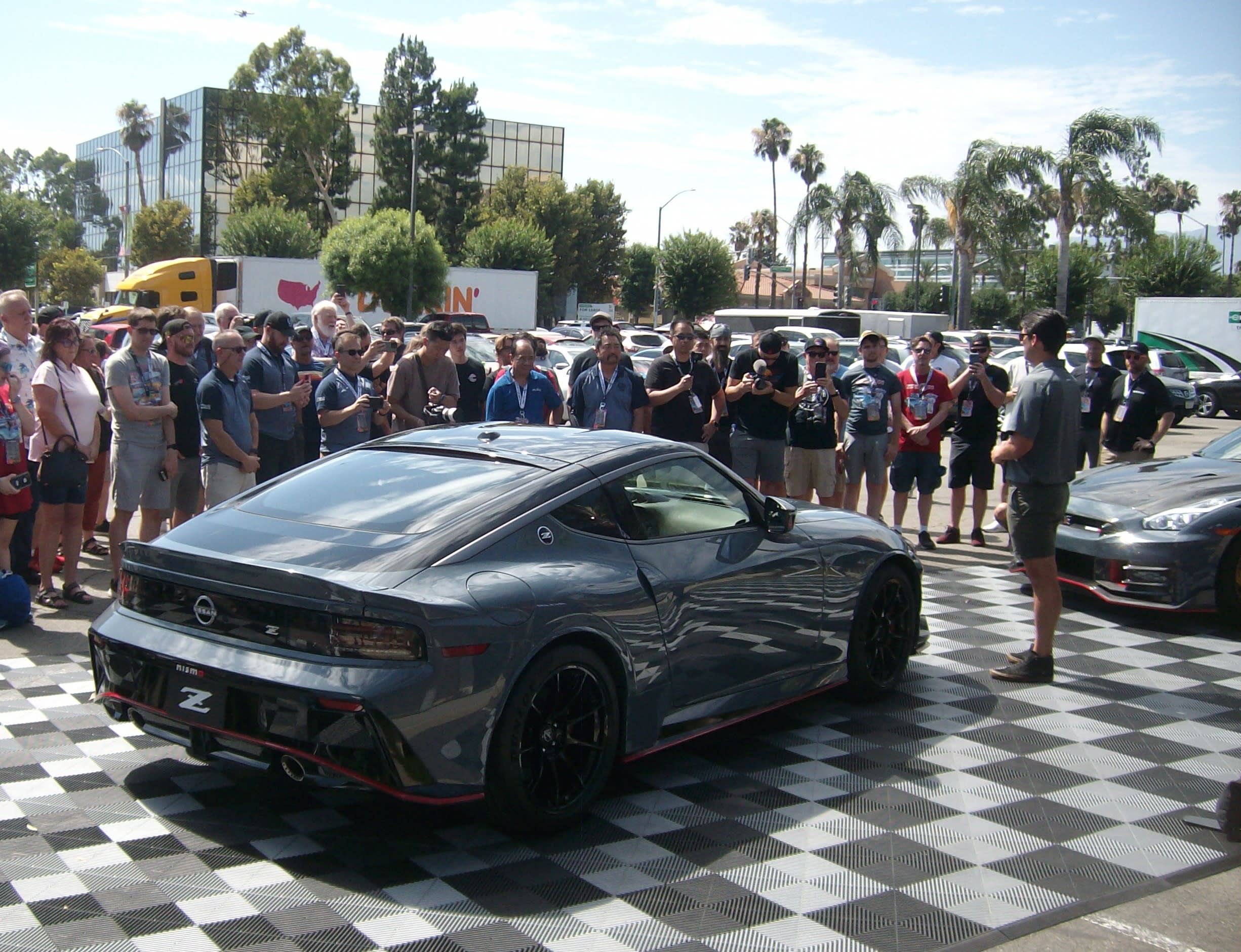 people looking at the NISMO when it was revealed