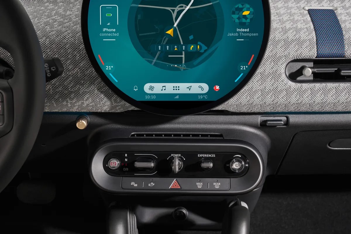 interior of the 2025 Mini Cooper