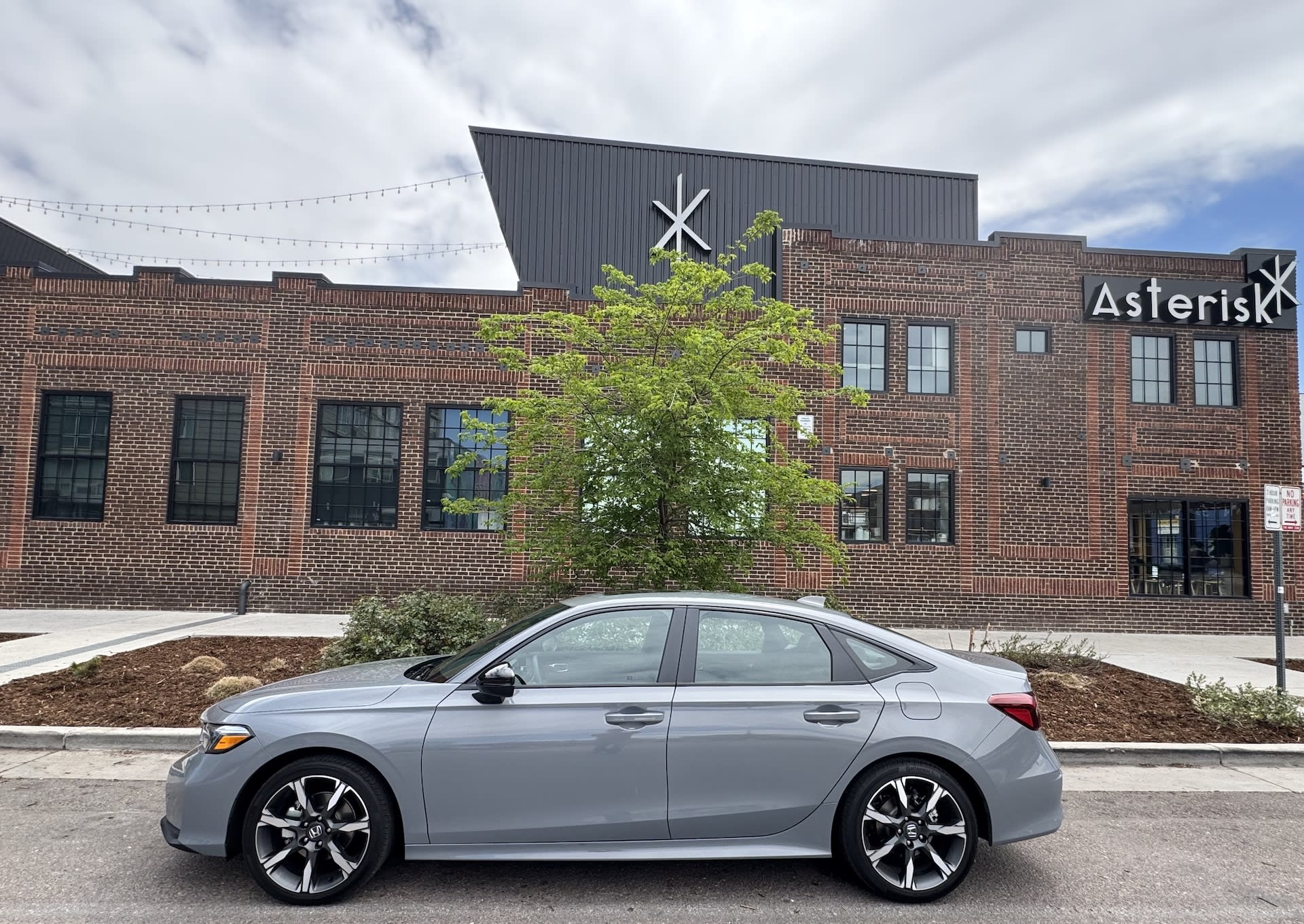 exterior side view of the Honda Civic