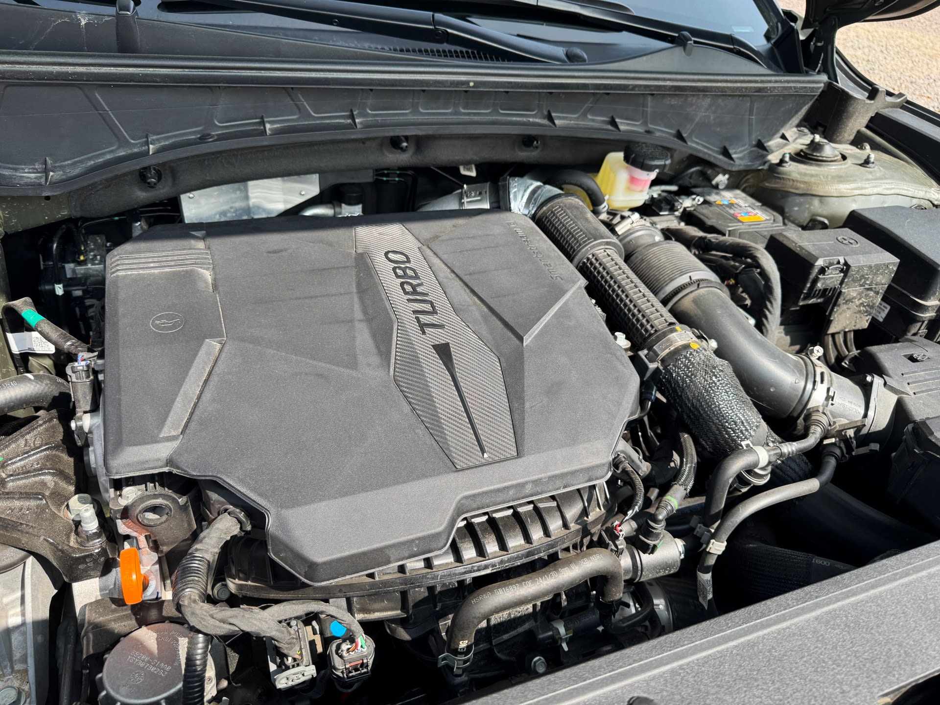 engine compartment in the Hyundai Santa Cruz