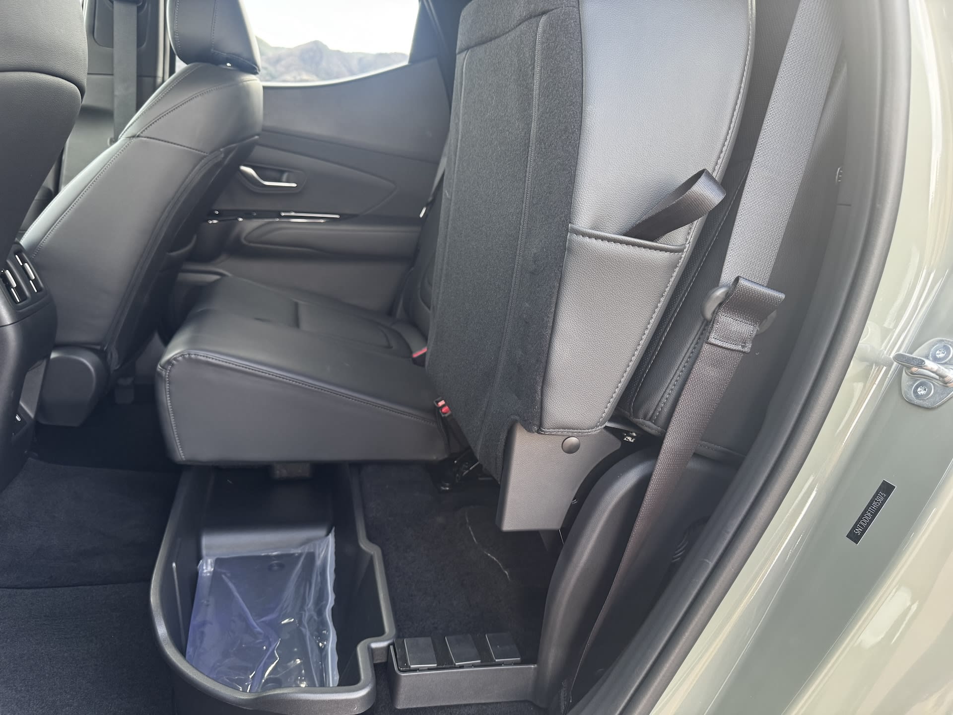 rear interior of the hyundai santa cruz