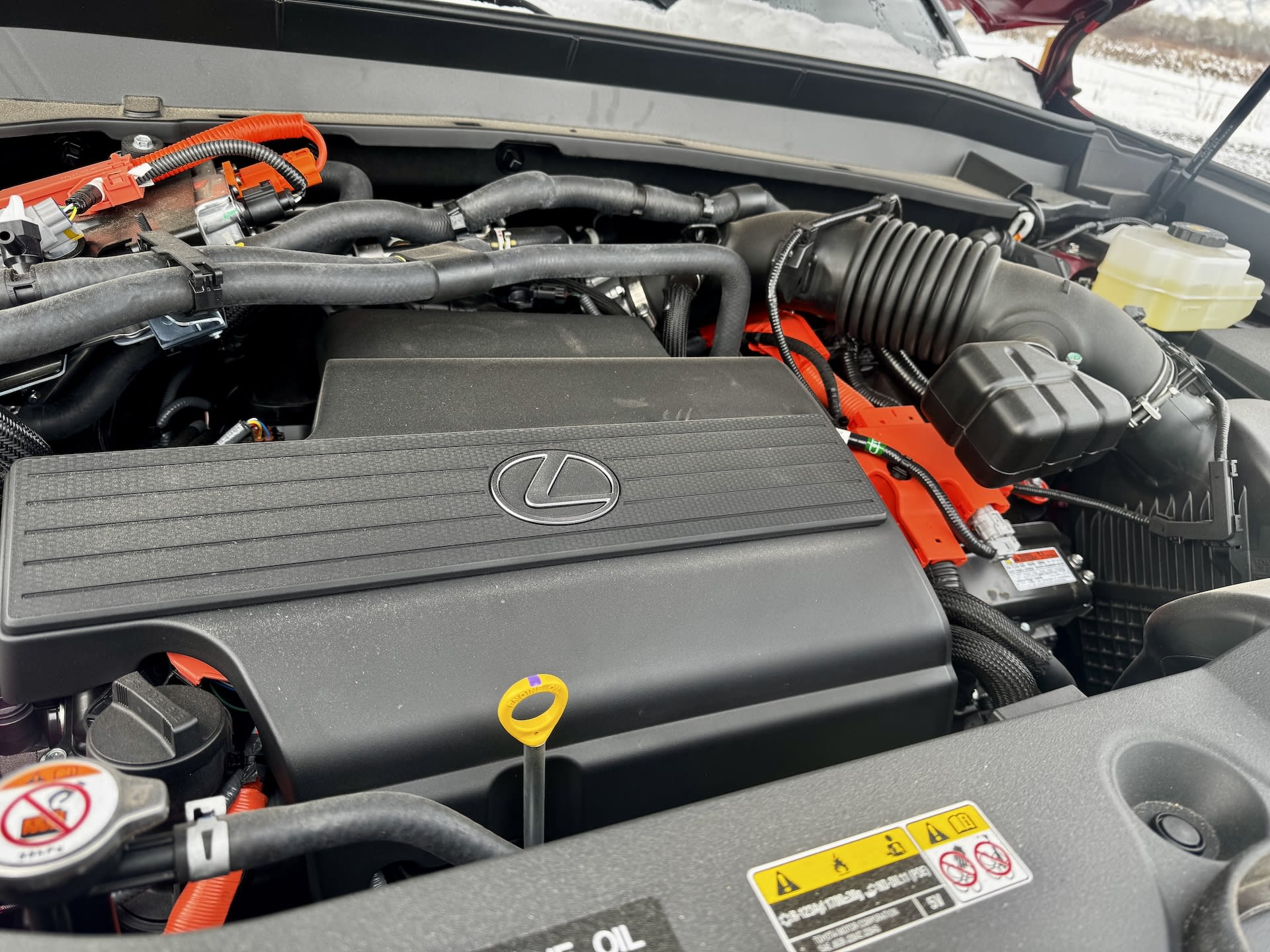 engine compartment of the lexus TX