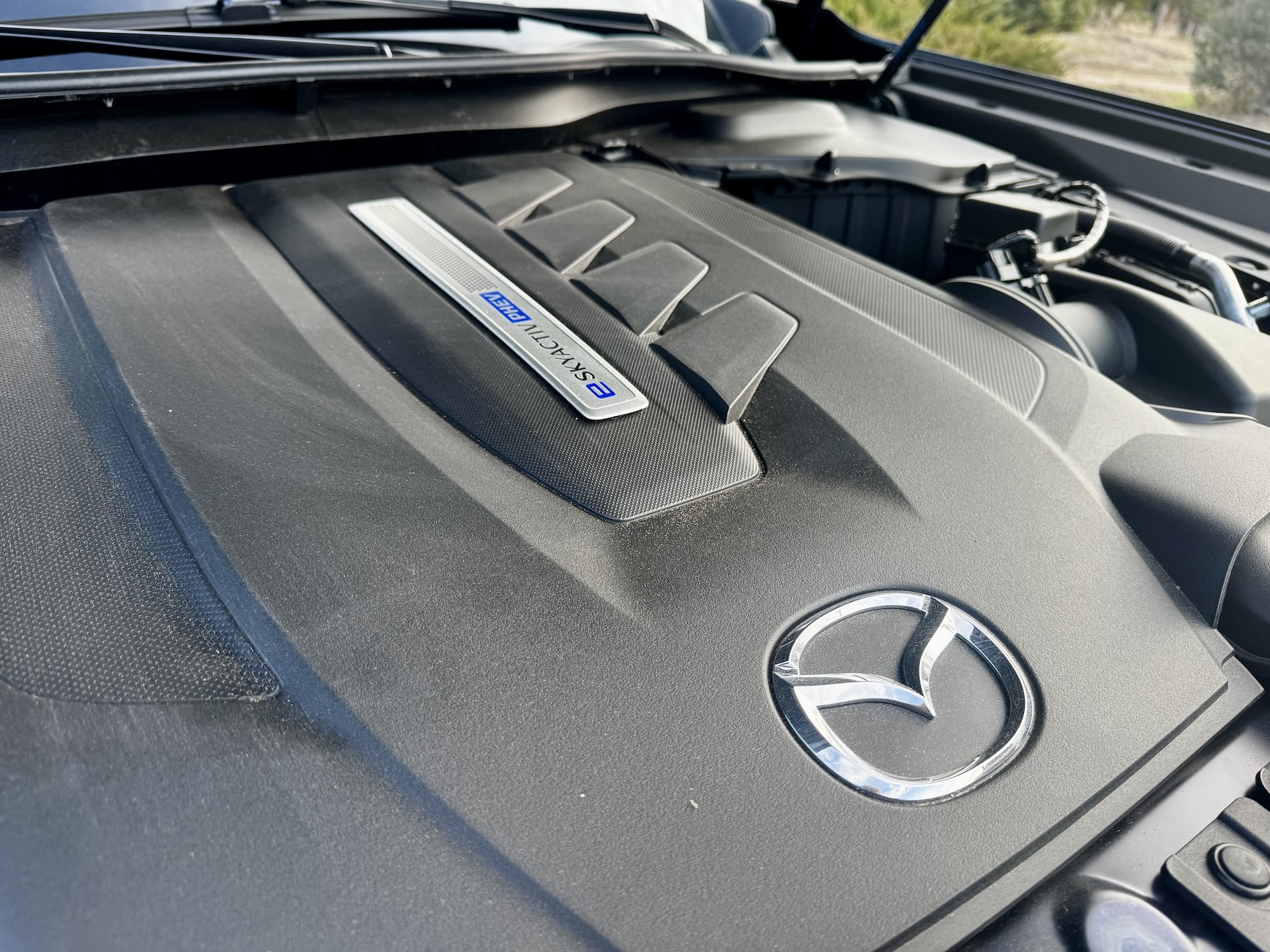 engine in the mazda cx-90