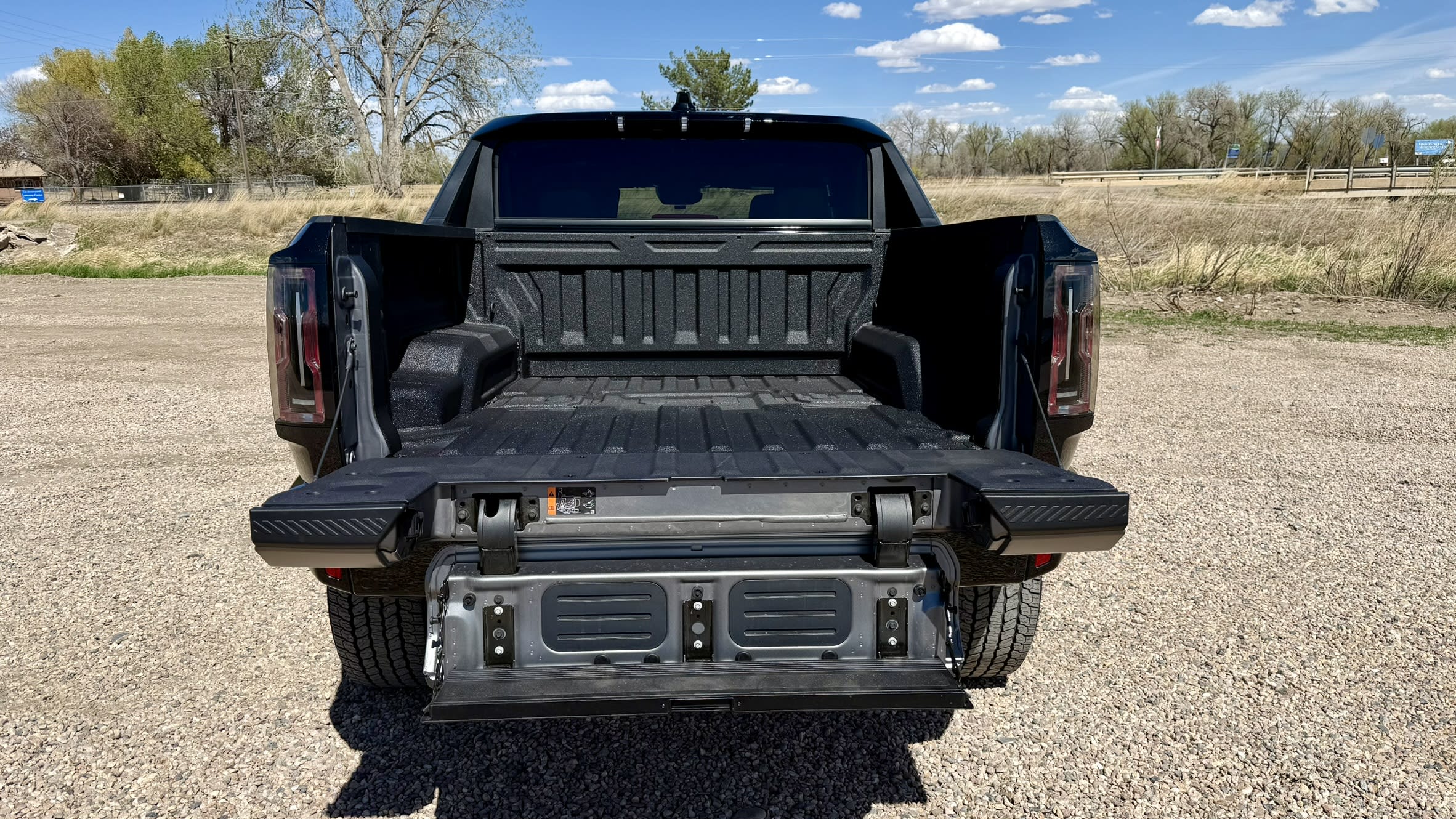bed ramp of the siera denali ultimate
