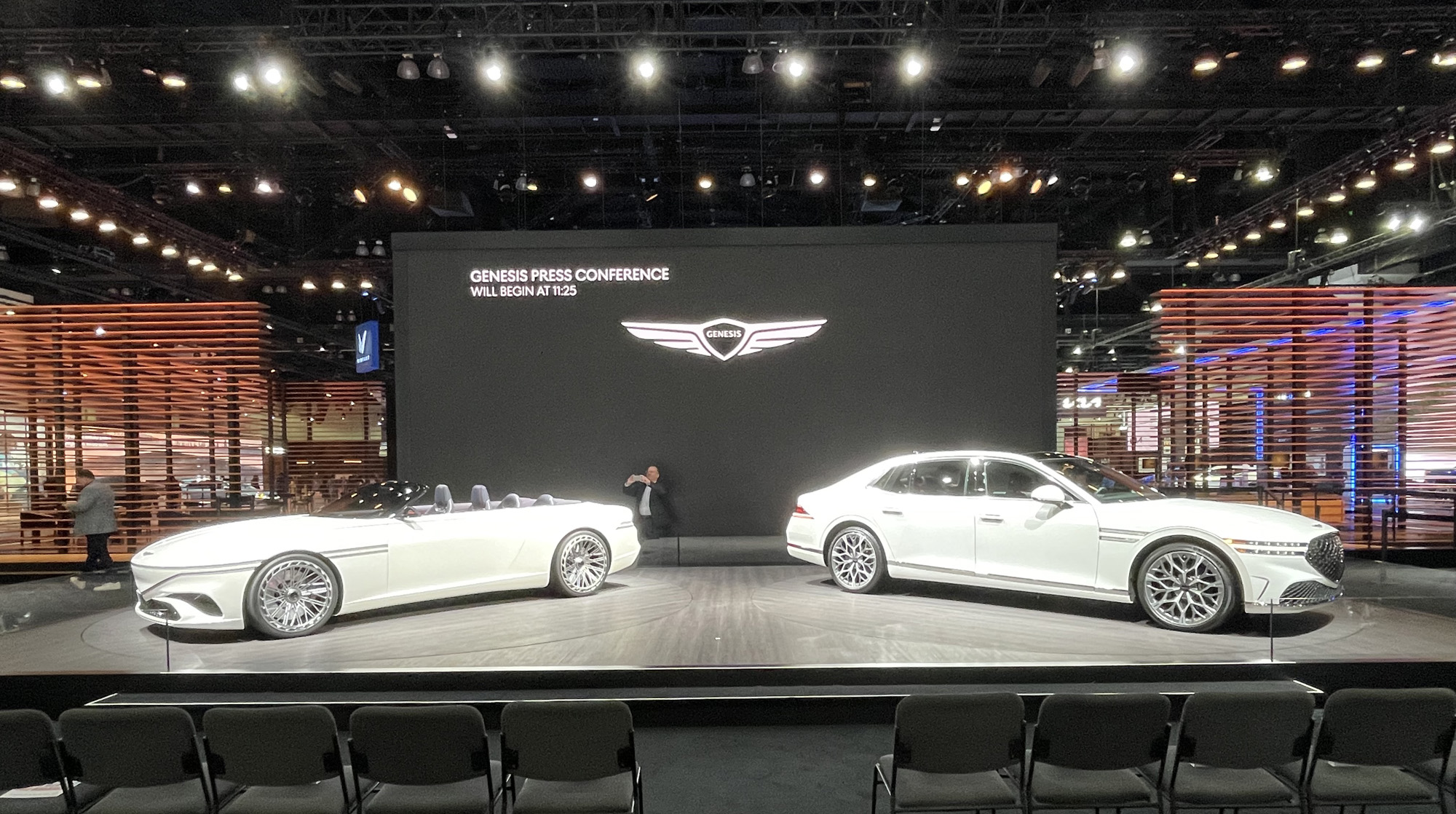 LA Auto Show By The Numbers LACAR