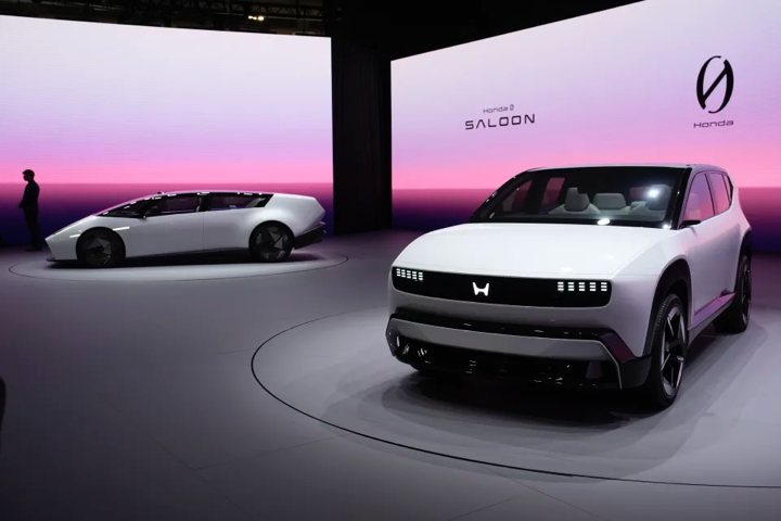 LA Auto Show 2025: Shifts Gears, Moves into the Slow Lane - LACAR