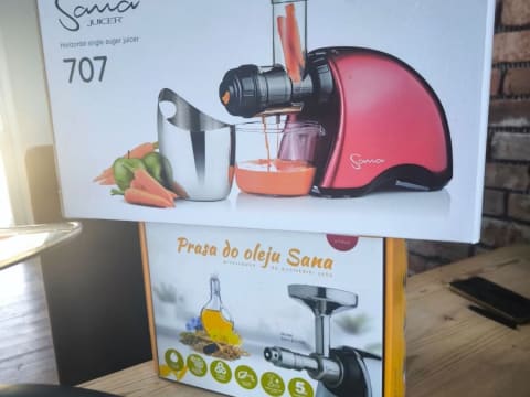 Zestaw Sana Juicer 707 + Prasa do oleju EUJ-702