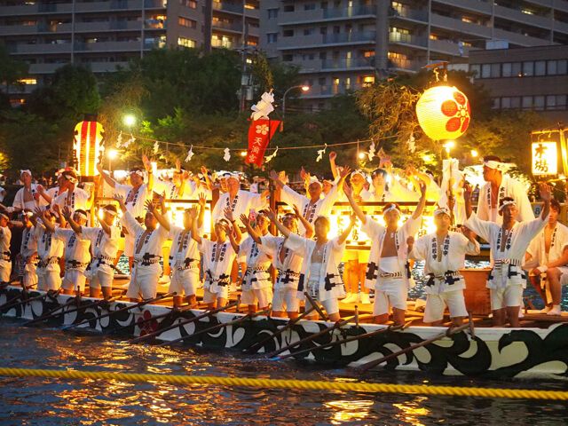 Lễ hội Tenjin – một trong những lễ hội hoành tráng nhất mùa hè Osaka｜Kênh  du lịch LocoBee