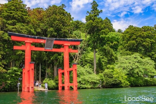 cổng torii ở Ashiko Hakone