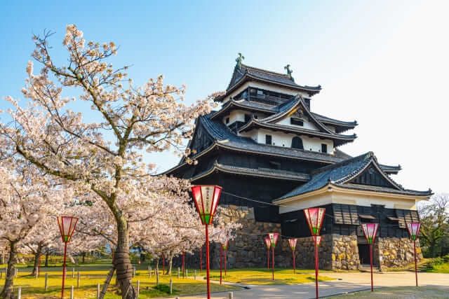 Lâu đài Matsue tỉnh Shimane – Kho báu quốc gia của Nhật Bản｜Kênh du lịch  LocoBee