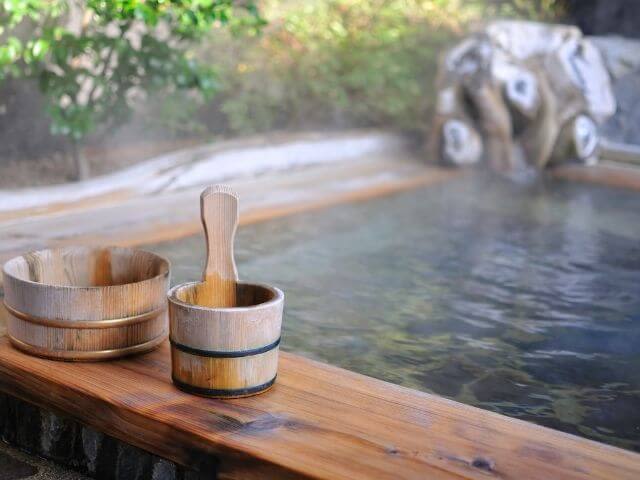 onsen suối nước nóng ở Nhật Bản