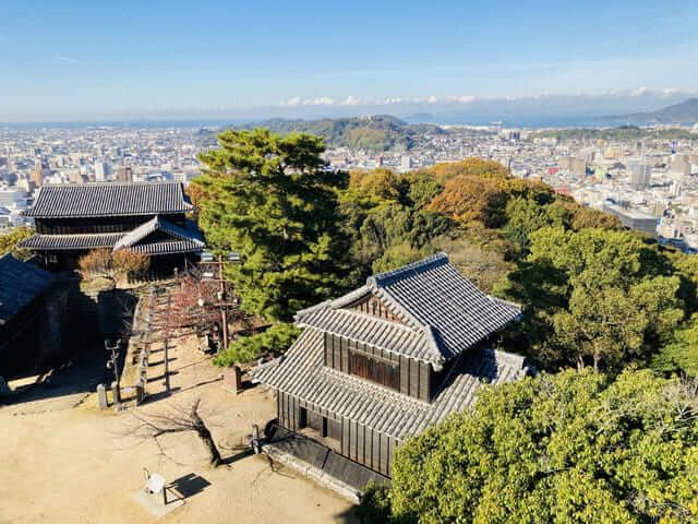 Lâu đài Matsuyama, thành phố Matsuyama