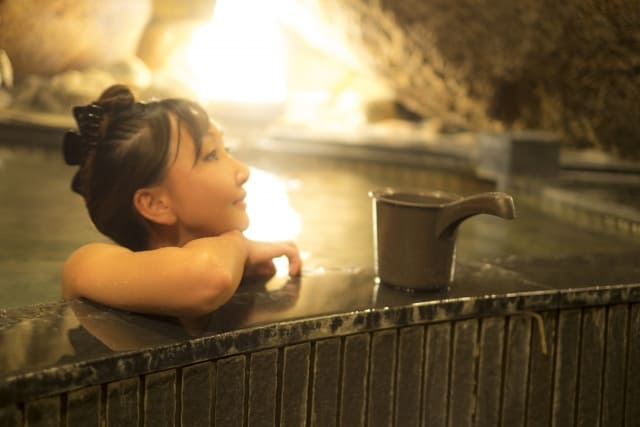 suối nước nóng onsen