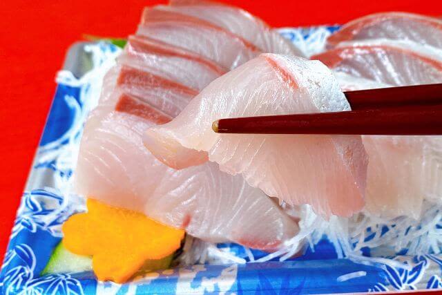 hamachi sashimi