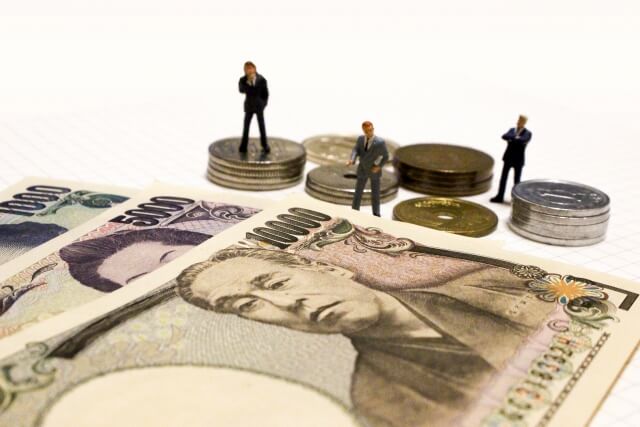 新卒の初任給はどうなるの？｜LocoBeeトラベルチャンネル