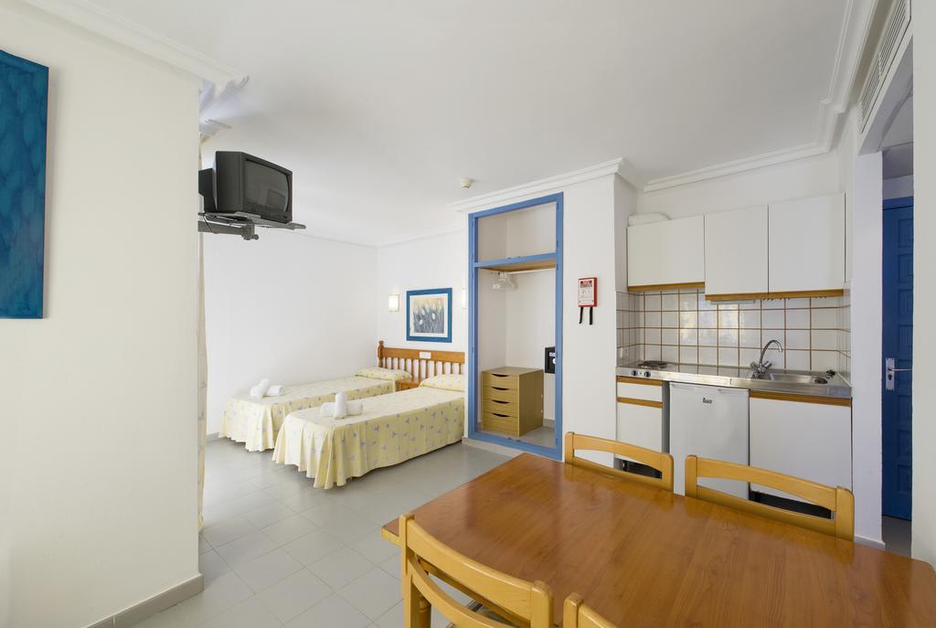 Cheap central studio apartment – SOBAYSA – Studio apartment2