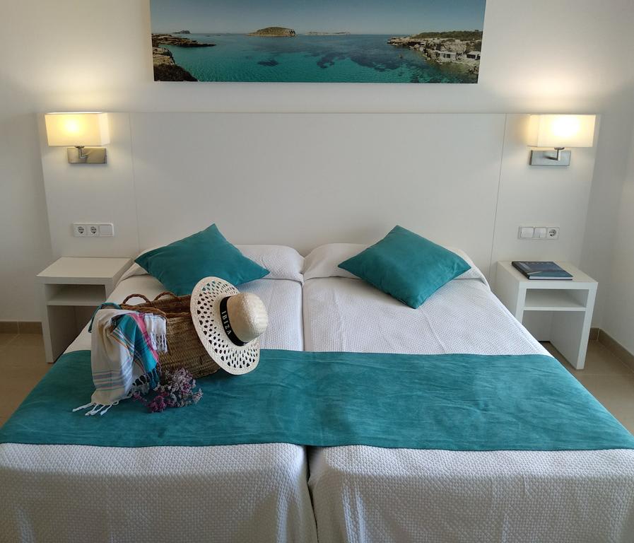 Elegant large apartment with pool – NERAPSA – Bedroom