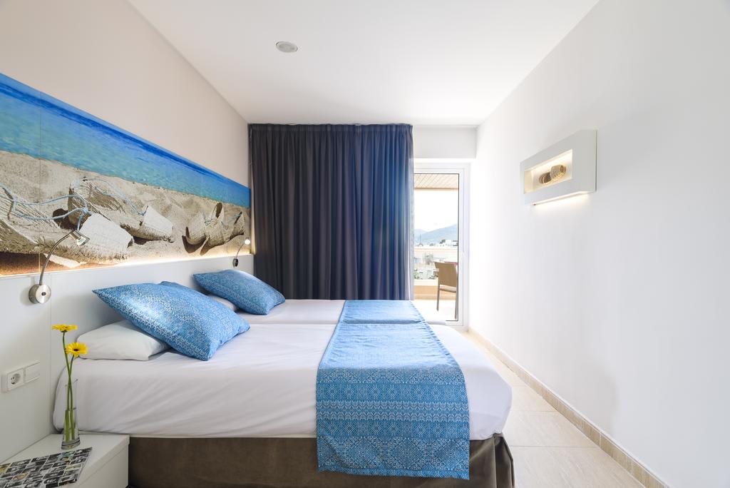 Family modern apartment with SPA, Pool and Gym SANTA EULALIA – TOGDSA – Room 2