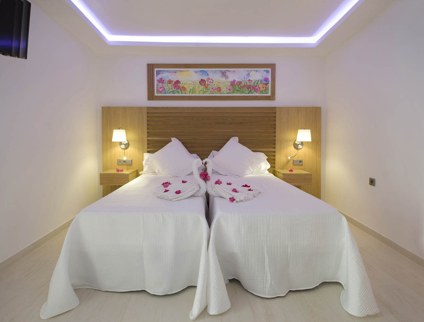 Stunning apartment with pool – BONMYBOS – Bedroom2