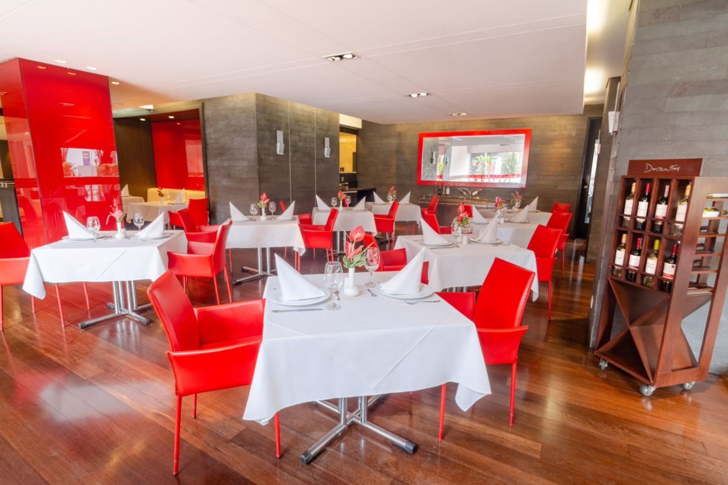 Restaurante Cook's Sonesta Cali