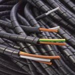 מאגד כבלים (לפלף) תעשייתי שחור - קוטר פנימי 6MM - גליל 50 מטר