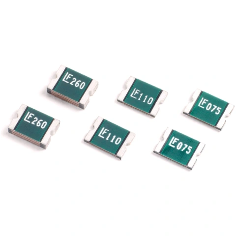 פיוז מתאפס SMD , 1812 , 60VDC , 140mA / 340mA - PTC LITTLEFUSE