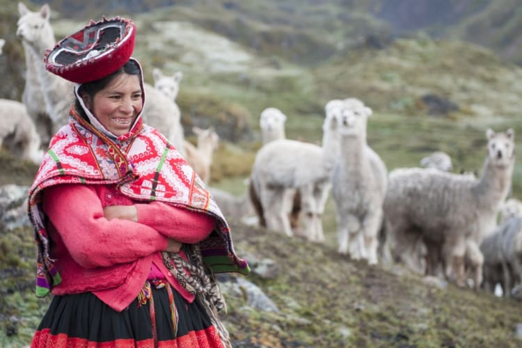 Explore Andean Culture with a Quechua Community Visit and Weaving Workshop Explore Andean Culture with a Quechua Community Visit and Weaving Workshop