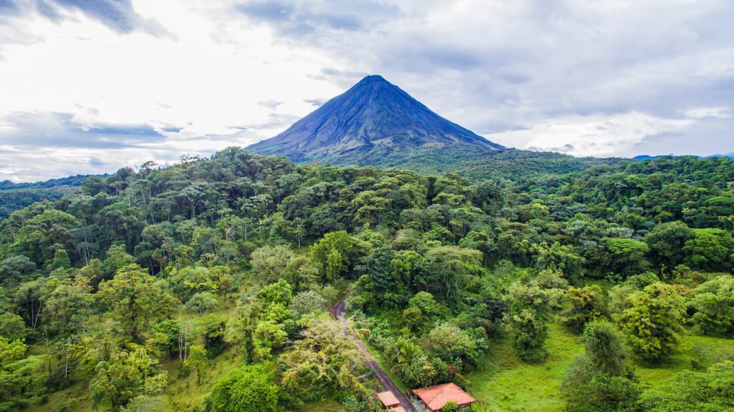Photos of Caribbean Rainforests, Volcanoes & the Pacific Coast in Costa