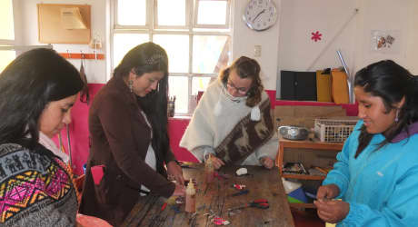Tour Cusco Women Today