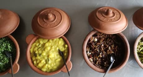 Cucinare Curry con Donne Locali dello Sri Lanka