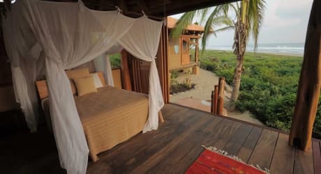 EcoCasita Getaway at Playa Viva