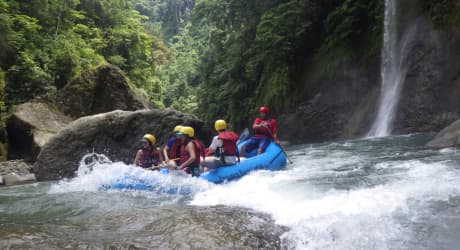 Rafting su Acque Bianche e Soggiorno in Cabina sul Pacuare