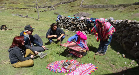 Tour delle Rovine di Ancasmarca, Comunità di Maucau & Terme di Lares