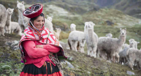 Visita alla Comunità Quechua e Esperienza di Tessitura