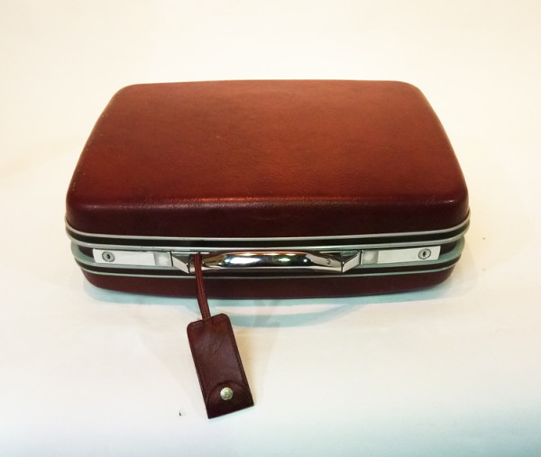 4: Dark Red Hard Shell Suitcase
