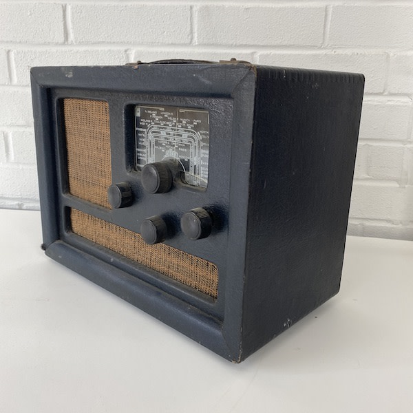 1: Blue Decca Radio (1940) (Non Practical)