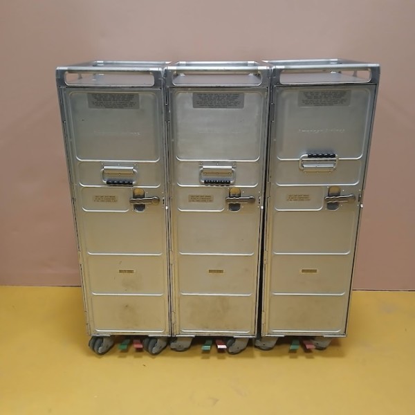3: American Airlines Silver Service Trolley