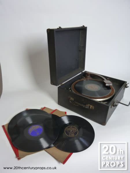 2: Non Branded Black Vintage Gramophone (Fully Working)