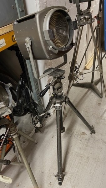 1: Vintage 'Strand' On Tripod (Working)