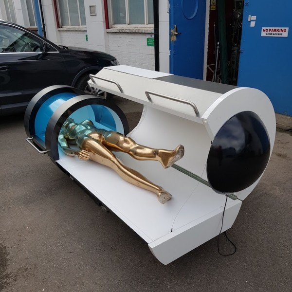 10: Futuristic Space Themed / Bio-Chemistry Body Scanner