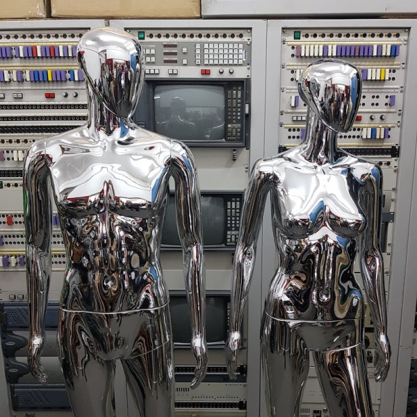 6: Silver Metallic Male Mannequin