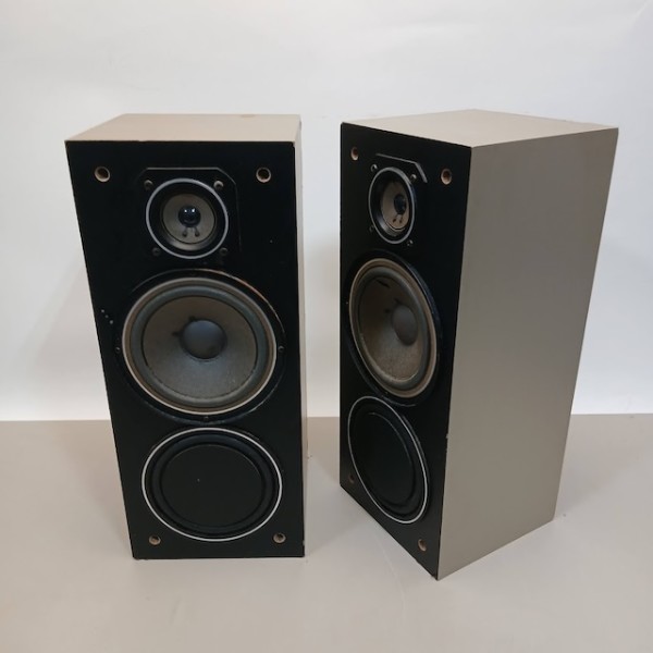 2: Pioneer SX30 Retro Wooden Speaker (Non Practical)
