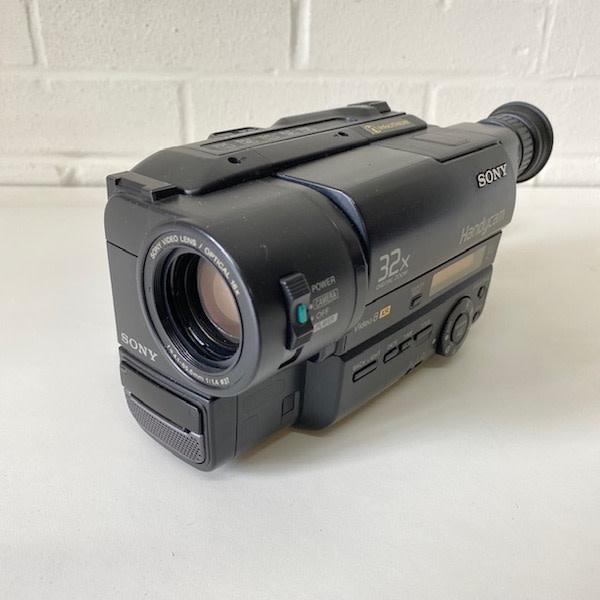 4: Sony Handycam Video Recorder (Working) (1997)